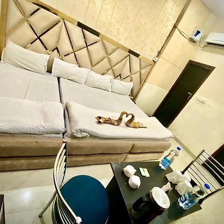 Swaran House Hotell Amritsar Eksteriør bilde