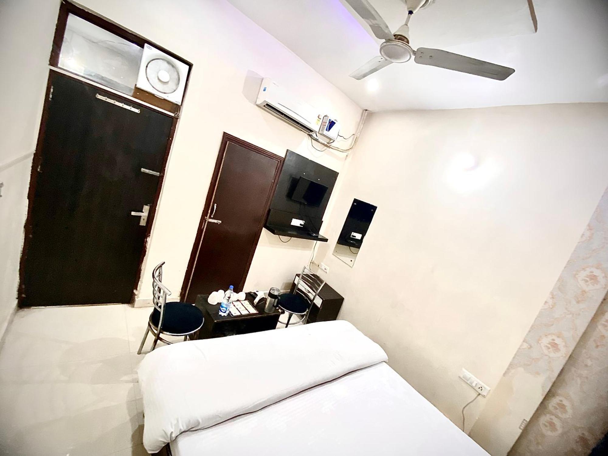 Swaran House Hotell Amritsar Eksteriør bilde