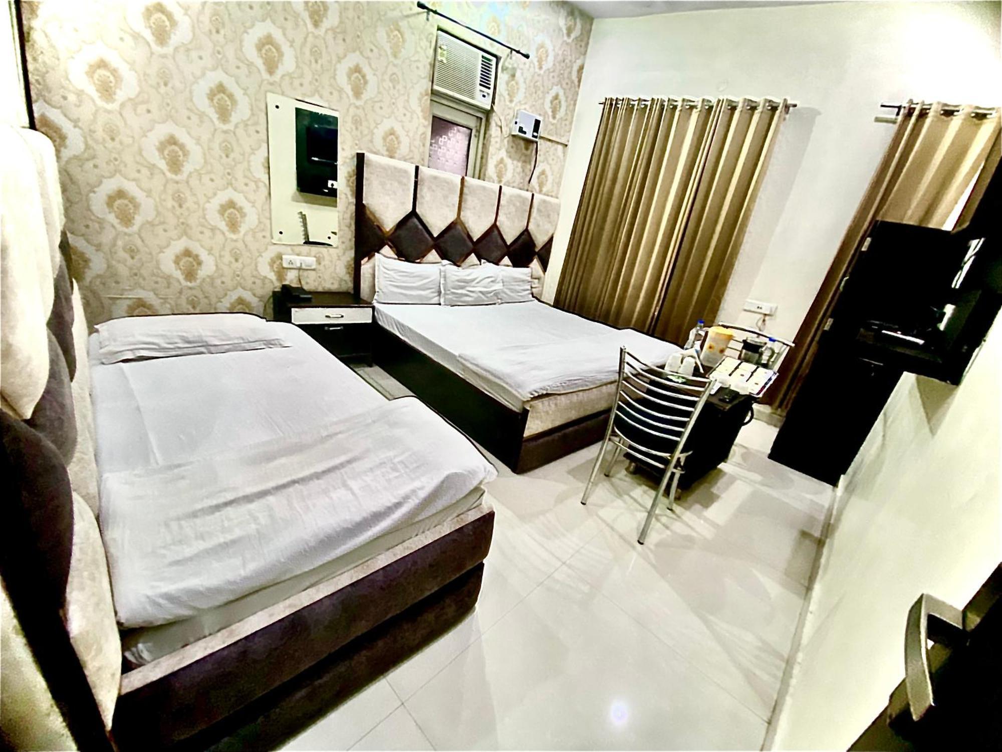 Swaran House Hotell Amritsar Eksteriør bilde