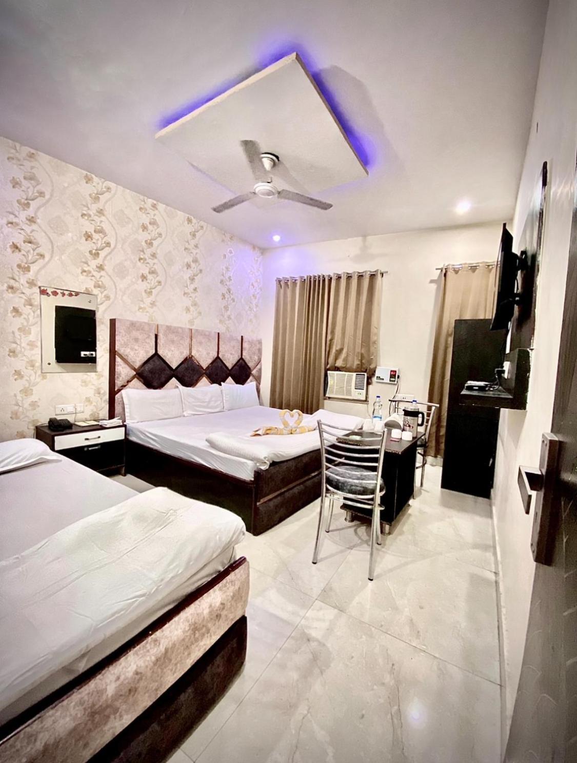 Swaran House Hotell Amritsar Eksteriør bilde